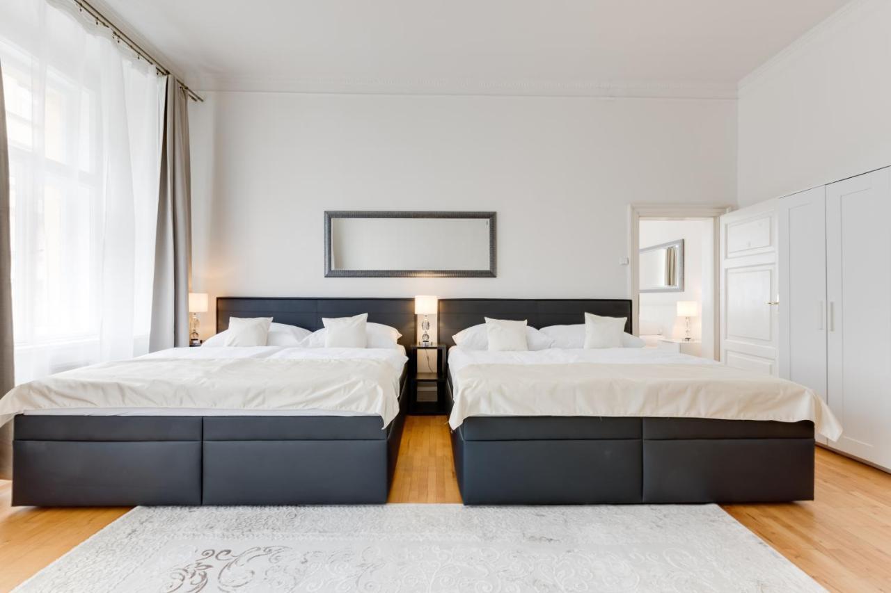 Wenceslass Square Royal Residence Apartments ปราก ภายนอก รูปภาพ